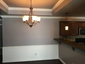 1094 Emerald Ridge Dr in Calera, AL - Building Photo - Building Photo