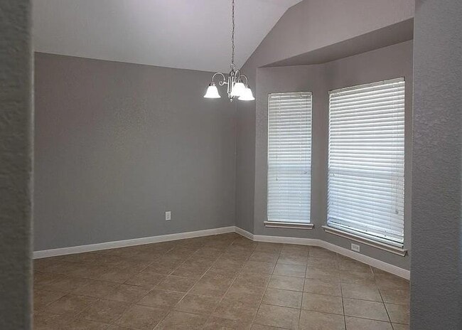 7703 Redstone Manor in Converse, TX - Building Photo - Building Photo