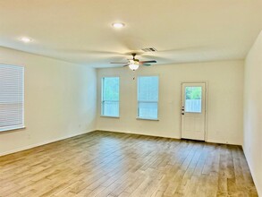 14411 Sunny Bnd Wy in Conroe, TX - Building Photo - Building Photo