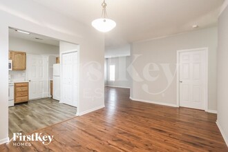 7207 Parklake Pl in Indianapolis, IN - Building Photo - Building Photo