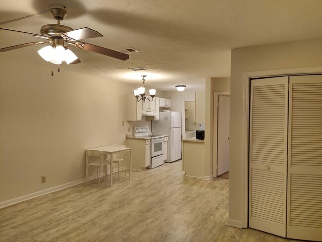 801 Burcale Rd, Unit K1 in Myrtle Beach, SC - Foto de edificio - Building Photo
