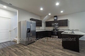 744 NE 138th Pl in Vancouver, WA - Building Photo - Building Photo