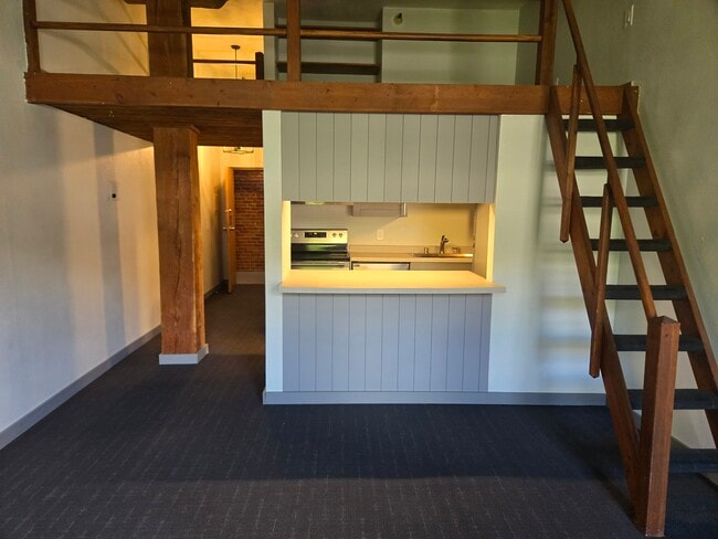 222 Jay St, Unit #207 in La crosse, WI - Foto de edificio - Building Photo