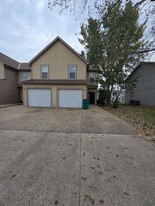 237 N 6th Terrace in Louisburg, KS - Building Photo