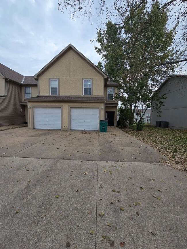 property at 237 N 6th Terrace