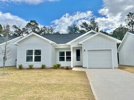 103 Bradford Ct in Freeport, FL - Building Photo