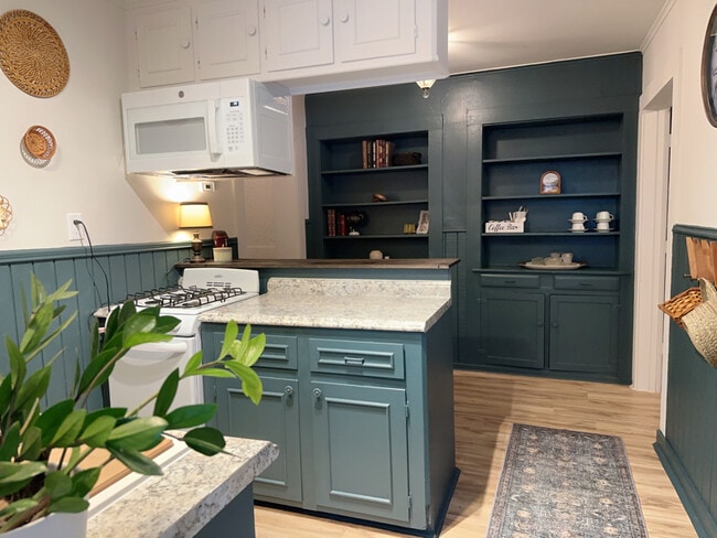 415 S Prairieville St in Athens, TX - Foto de edificio - Building Photo