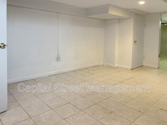 72 Summer Ave in Newark, NJ - Building Photo - Building Photo