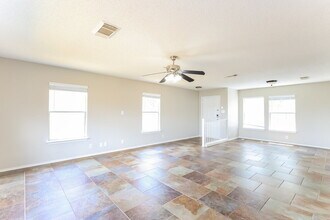 14414 Staghorn Gate in San Antonio, TX - Building Photo - Building Photo