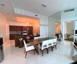 15811 Collins Ave, Unit 4207 in North Miami Beach, FL - Building Photo - Building Photo