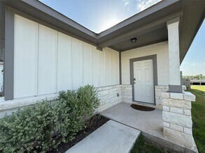 12006 Curlin Cv in Buda, TX - Building Photo - Building Photo