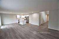 6947 Breeze Dr SE in Lacey, WA - Foto de edificio - Building Photo