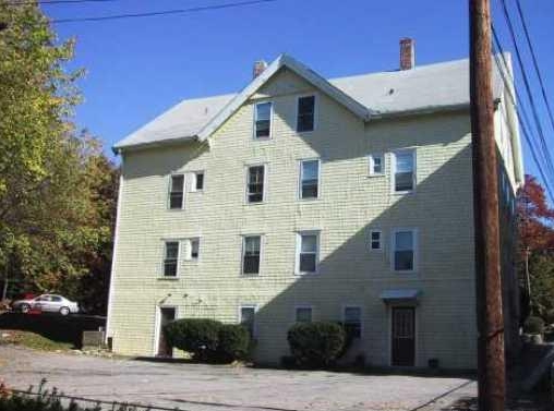 32 Cold Spring Pl in Woonsocket, RI - Building Photo - Building Photo