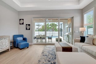 846 95th Ave N in Naples, FL - Building Photo