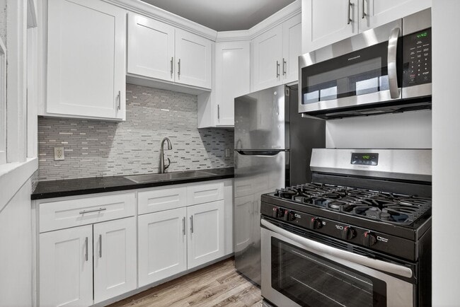 405 W 3rd St in Long Beach, CA - Building Photo - Building Photo