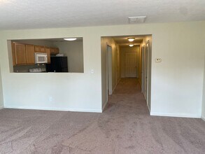 214-214 Bass Pond Glen Dr in Nicholasville, KY - Building Photo - Building Photo