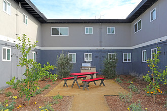 Stratus Apartments CV in Castro Valley, CA - Building Photo - Building Photo