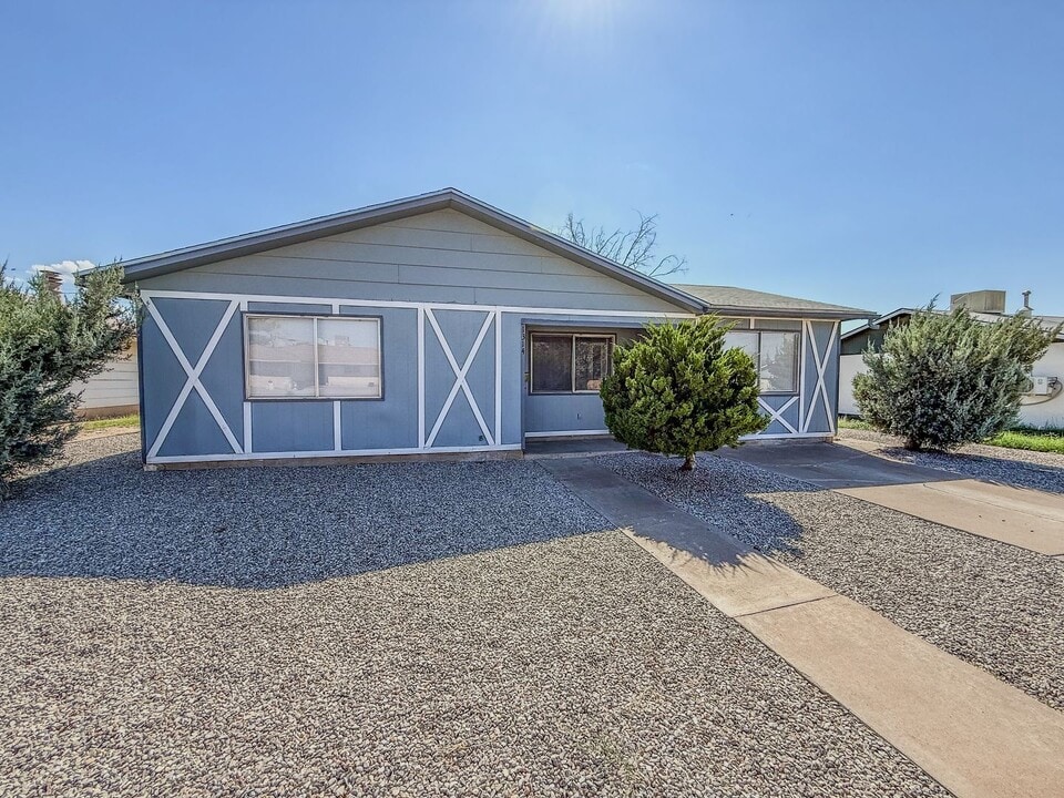 1314 22nd St in Alamogordo, NM - Building Photo