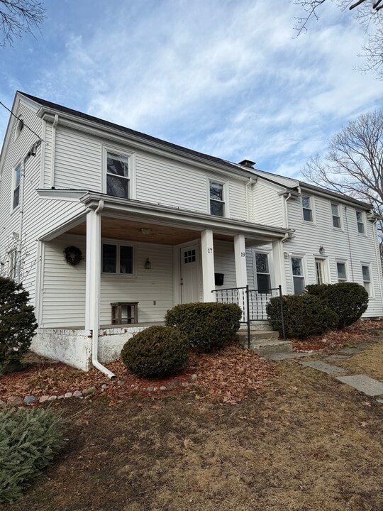 17 Linden St, Unit 17 Linden St in Winchester, MA - Foto de edificio