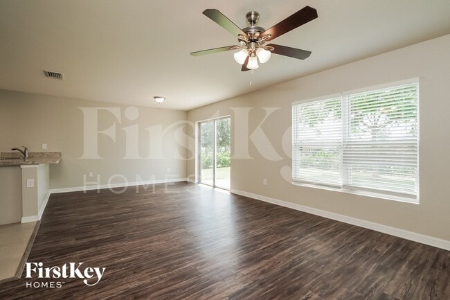 1828 NW 13th Terrace in Cape Coral, FL - Building Photo - Building Photo