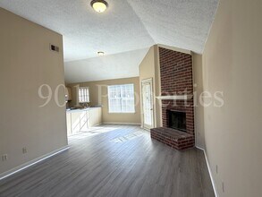 7001 Presmond Rd in Cordova, TN - Building Photo - Building Photo