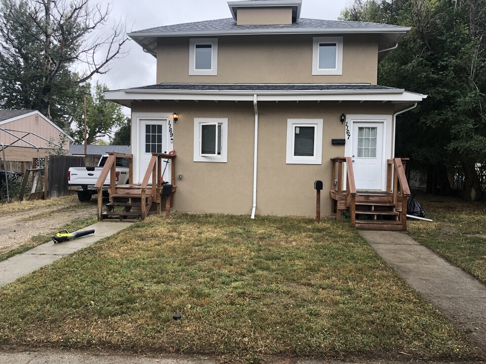 1167 East 8th Street, Unit Upper in Casper, WY - Foto de edificio