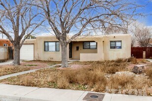 1004 California St SE in Albuquerque, NM - Building Photo