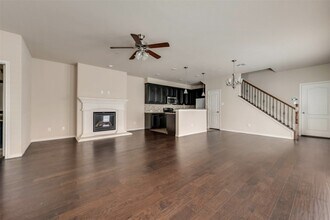 4133 Comanche Dr in Carrollton, TX - Foto de edificio - Building Photo