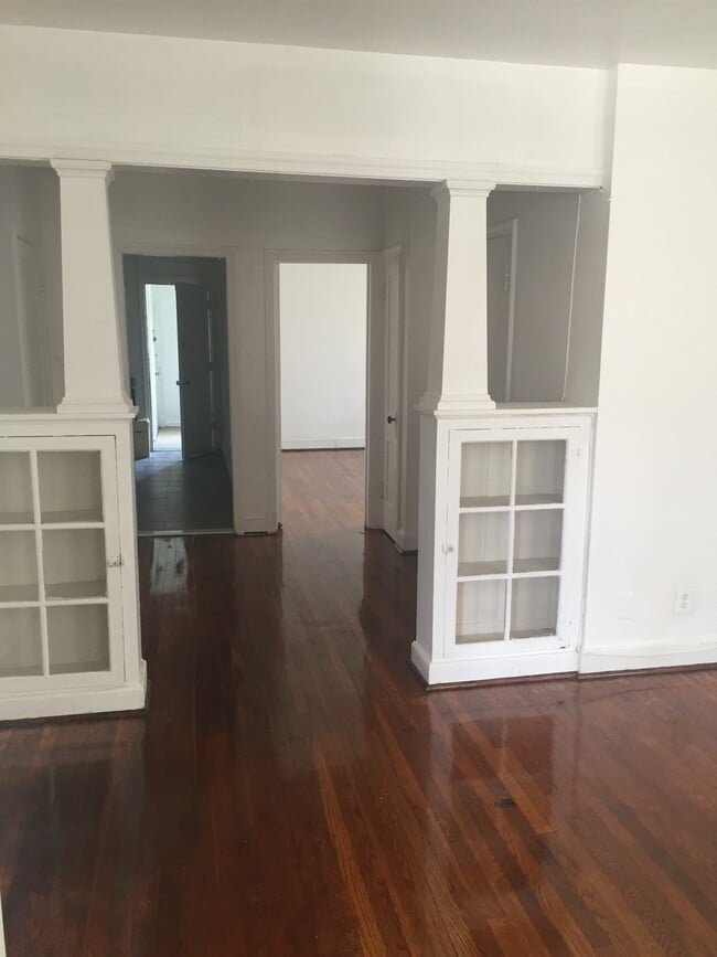 2951 Nelson Pl SE, Unit 4 in Washington, DC - Foto de edificio - Building Photo