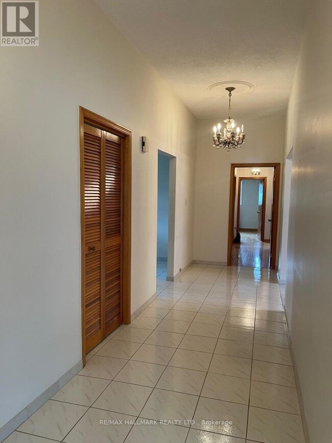 property at 227 Elgin Mills Rd W