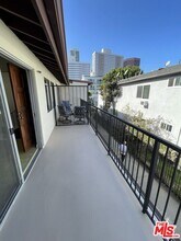 1252 Barry Ave in Los Angeles, CA - Building Photo - Building Photo