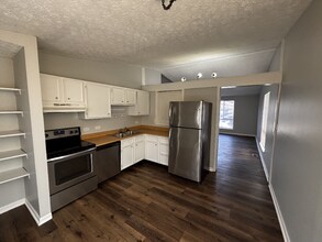 3333 Chetwood Pl in Dublin, OH - Building Photo - Building Photo