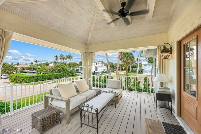 property at 1437 Sandpiper St