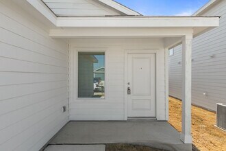 3777 Swift Fox Rd in New Braunfels, TX - Building Photo - Building Photo