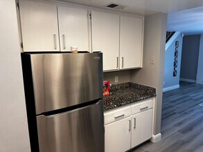 1578 Newborough Dr in Sacramento, CA - Building Photo - Building Photo