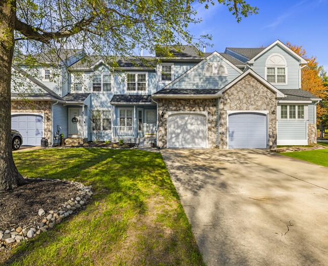 property at 1122 Shamrock Way