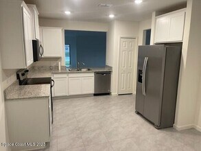 7438 Tourmaline Dr in Grant Valkaria, FL - Building Photo - Building Photo