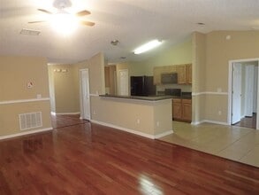 2737 Taylor Hill Dr in Jacksonville, FL - Building Photo - Building Photo