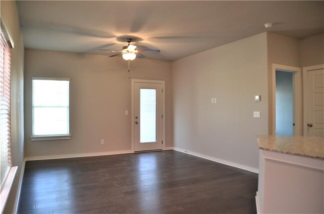 3912 SW Peachwood Dr in Bentonville, AR - Building Photo - Building Photo