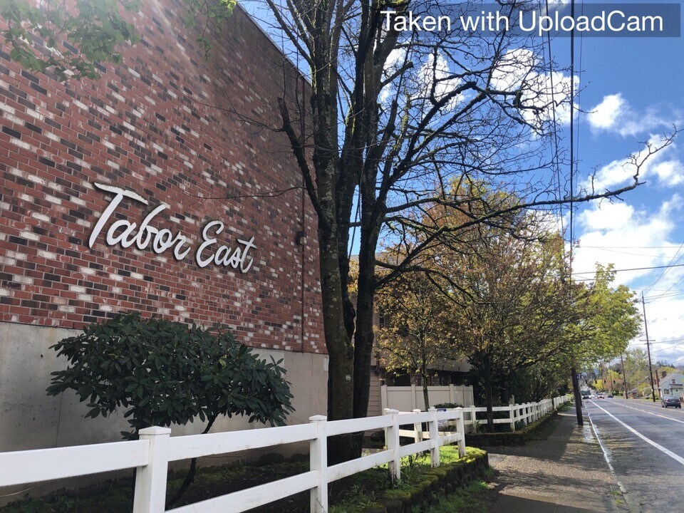 Tabor East Apartments in Portland, OR - Building Photo