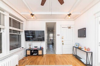 1722 N Mohawk St, Unit 1R in Chicago, IL - Building Photo - Building Photo