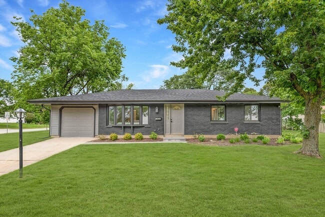 property at 1026 Sharon Ln
