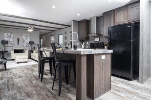 1407 Ave Z in Hondo, TX - Building Photo