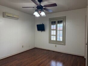 8711 Jerry Loop in Laredo, TX - Building Photo - Building Photo