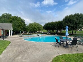 2447 Brierbrook Ln in Knoxville, TN - Building Photo - Building Photo