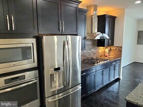 42318 Benfold Square in Ashburn, VA - Building Photo - Building Photo