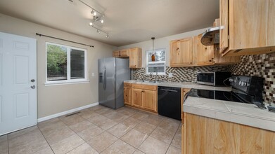 2226 W Uintah St in Colorado Springs, CO - Building Photo - Building Photo
