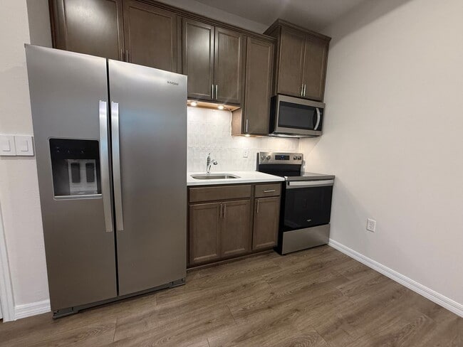 3917 Harvest Hearth Pl in Plant City, FL - Building Photo - Building Photo