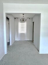 941 N Oleander Ave, Unit 3 in Daytona Beach, FL - Building Photo - Building Photo