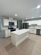 121 E Santa Cruz Dr in Tempe, AZ - Building Photo - Building Photo